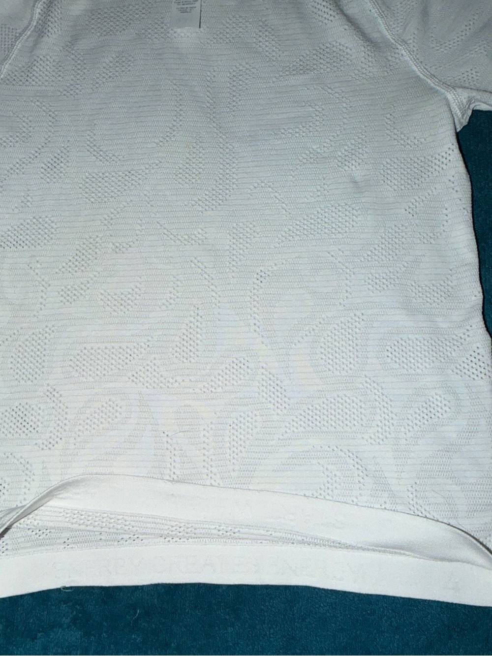 Lululemon Swiftly Tech Short Sleeve waist Length  Paisley
White Tee Women’s 4 - Picture 3 of 13